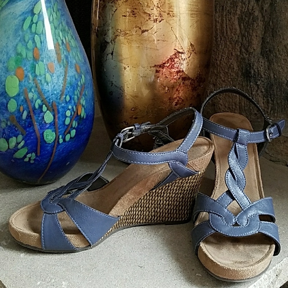Aerosoles blue wedge sandals